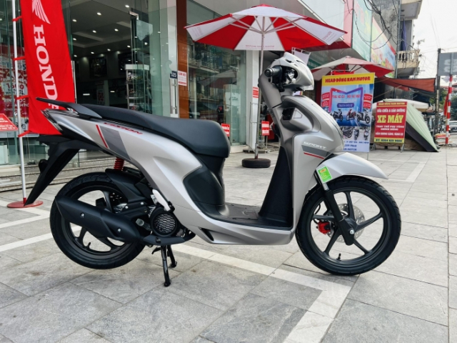 Hình ảnh thực tế của honda vision 2026 vừa lên kệ tại các đại lý trong nước - 3