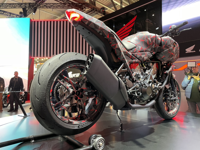 Honda v3r 900 prototype - khi honda chọn con đường khó để mở lối tương lai - 4