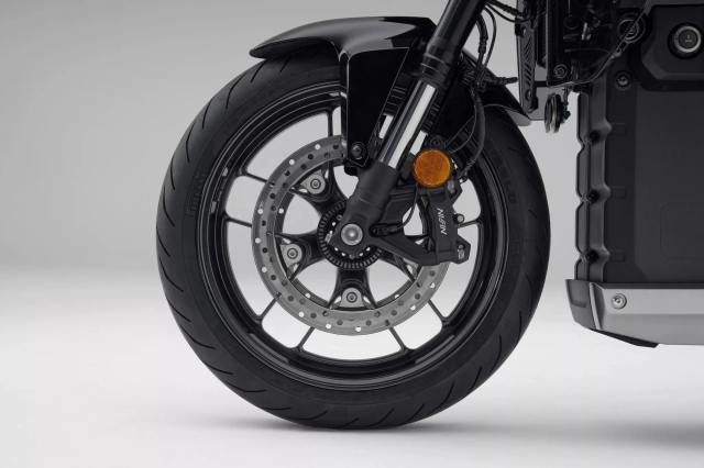 Honda việt nam đăng ký mẫu xe mô tô điện mới - mạnh ngang ngửa xe xăng 600cc đầy pin chạy 150 km - 8