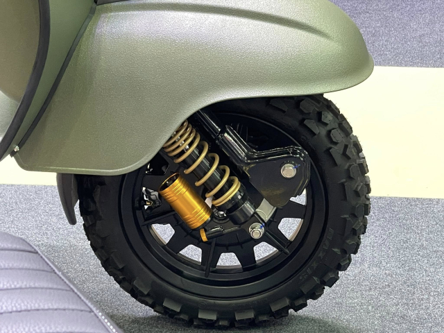 Khám phá mẫu xe ga cổ điển chạy đường đất vừa ra mắt với giá bán ngang ngửa honda sh160i - 9