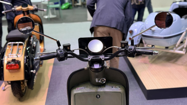 Khám phá mẫu xe ga cổ điển chạy đường đất vừa ra mắt với giá bán ngang ngửa honda sh160i - 13