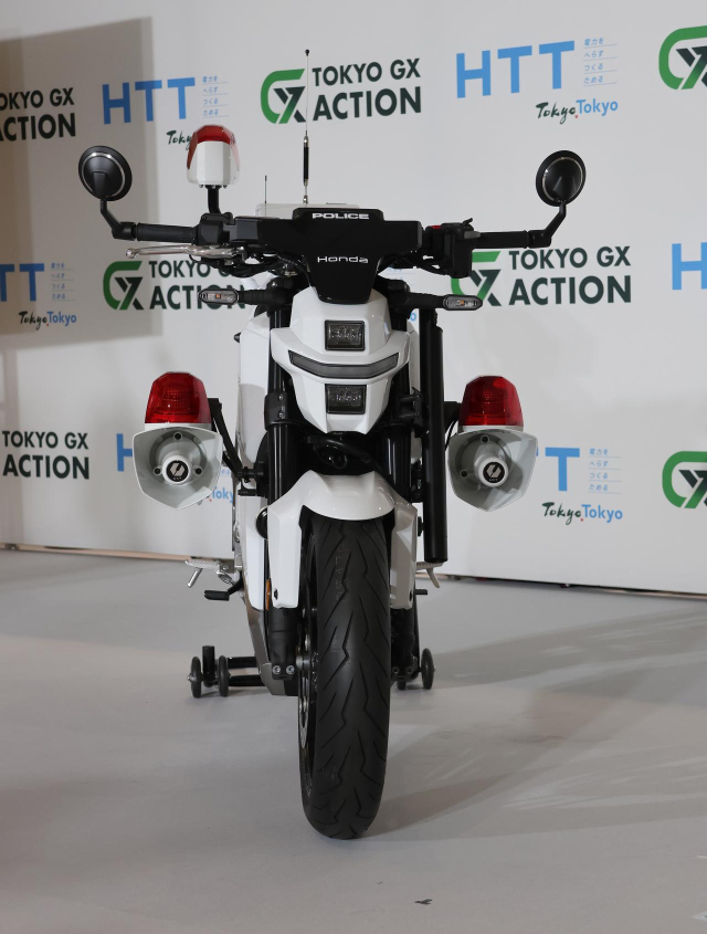 Siêu mô tô điện honda wn7 ra mắt phiên bản xe cảnh sát tại nhật bản - 7