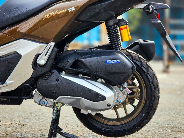 So găng xe tay ga hot nhất 2026 honda adv160 roadsync hay yamaha nmax 155 tech max - 9