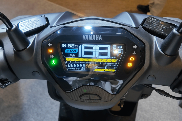 Vua ra mat da ban duoc hon 5000 chiec Mau xe ga moi cua Yamaha dinh that - 9