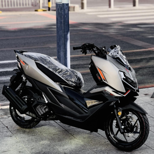 Zontes 150X Nha vua moi trong phan khuc xe tay ga the thao sap duoc ra mat - 3