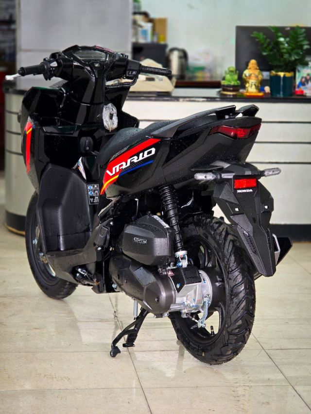 Hình ảnh thực tế của honda vario 125 2026 tại các đại lý ở nước ta được chốt giá từ 448 triệu đồng - 7