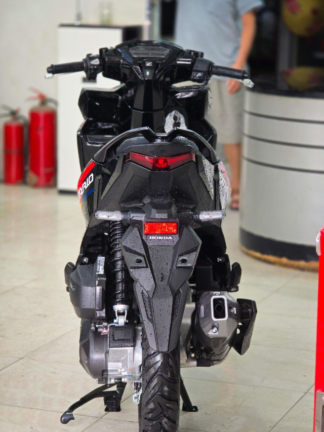 Hình ảnh thực tế của honda vario 125 2026 tại các đại lý ở nước ta được chốt giá từ 448 triệu đồng - 9