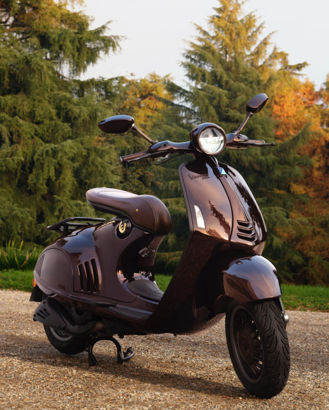 Ra mat Vespa 946 Horse moi chao mung nam Binh Ngo Len ke o nuoc ta tu 022026 - 3