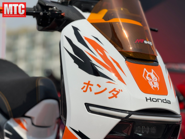 Honda uc3 by mfshop tuy là xe điện nhưng soi kỹ mới biết đồ chơi đắt ngang siêu xe - 2