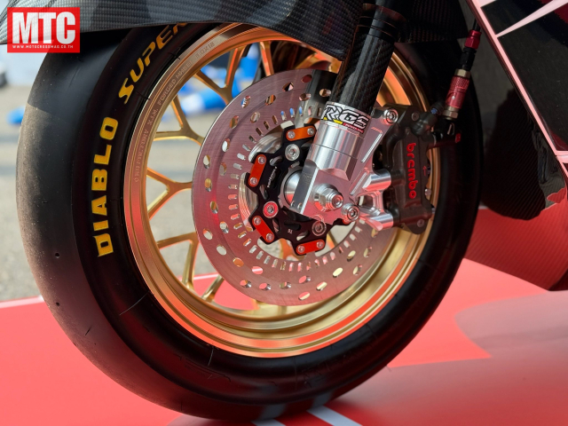 Honda uc3 by mfshop tuy là xe điện nhưng soi kỹ mới biết đồ chơi đắt ngang siêu xe - 4