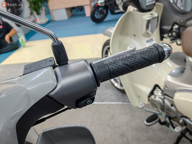 Cận cảnh 3 phiên bản màu mới của honda super cub c125 2026 bản nhập thái vừa về việt nam - 12