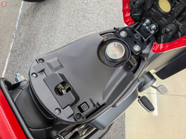 Cận cảnh 3 phiên bản màu mới của honda super cub c125 2026 bản nhập thái vừa về việt nam - 24