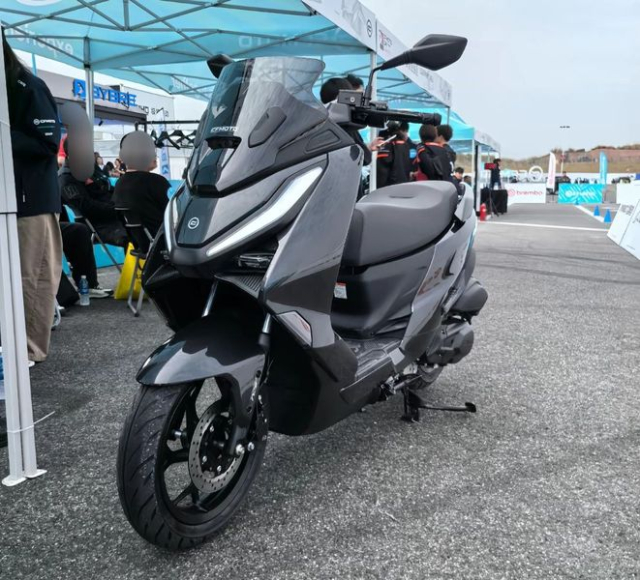 Hình ảnh thực tế của CFMoto 150SC-F: Tân binh đang gây sốt trên diễn ...