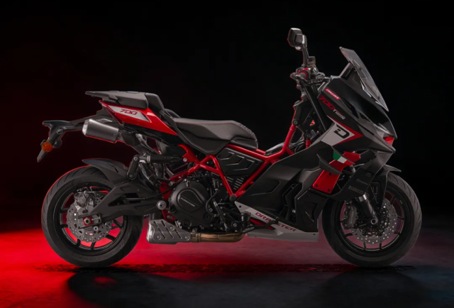 Sieu pham xe ga danh cho gioi suu tam Italjet Dragster 700 Twin dang tren duong ve Viet Nam - 11