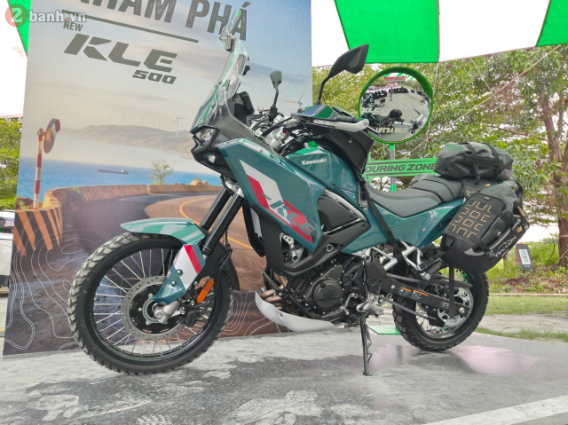 Can canh Kawasaki KLE 500 vua ra mat o nuoc ta voi 2 phien ban voi gia ban rat canh tranh - 3