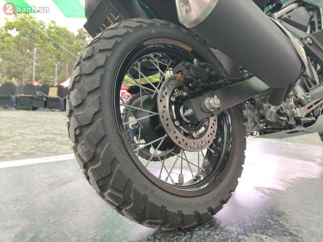 Can canh Kawasaki KLE 500 vua ra mat o nuoc ta voi 2 phien ban voi gia ban rat canh tranh - 24