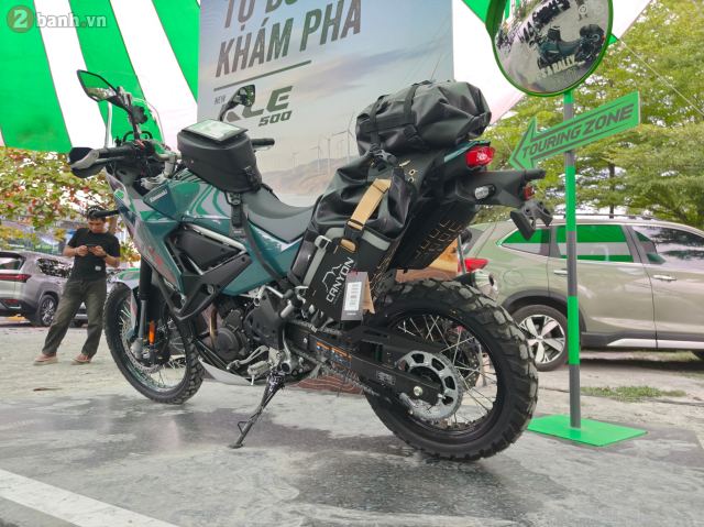 Can canh Kawasaki KLE 500 vua ra mat o nuoc ta voi 2 phien ban voi gia ban rat canh tranh - 38