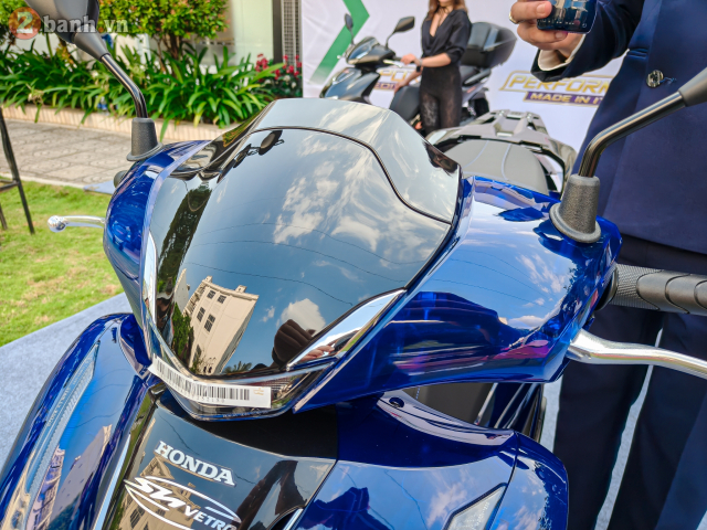 Honda SH150i Vetro Blue 2026 ve Viet Nam gia hon 200 trieu dong Vi sao dan choi xe van xuong tien - 5