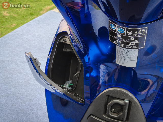Honda SH150i Vetro Blue 2026 ve Viet Nam gia hon 200 trieu dong Vi sao dan choi xe van xuong tien - 19