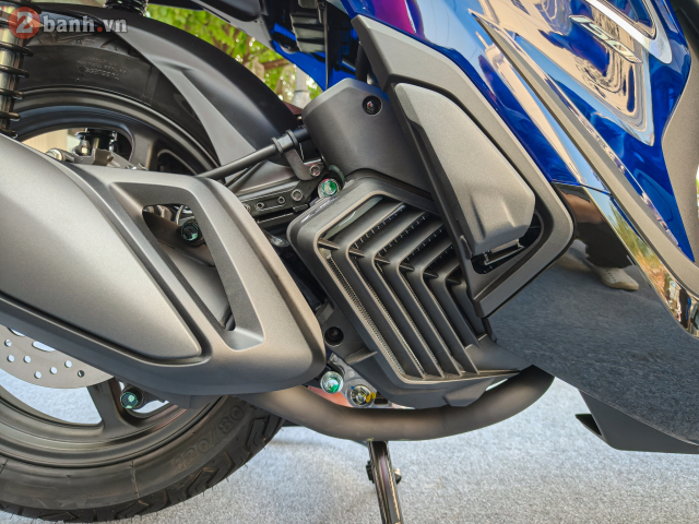 Honda SH150i Vetro Blue 2026 ve Viet Nam gia hon 200 trieu dong Vi sao dan choi xe van xuong tien - 24