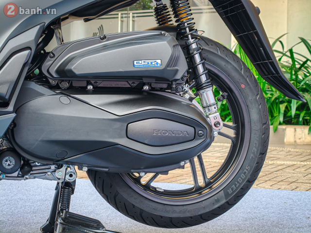 Honda SH350i 2026 nhap Y vua ra mat o nuoc ta voi gia ban cao hon gap doi so voi ban trong nuoc - 19