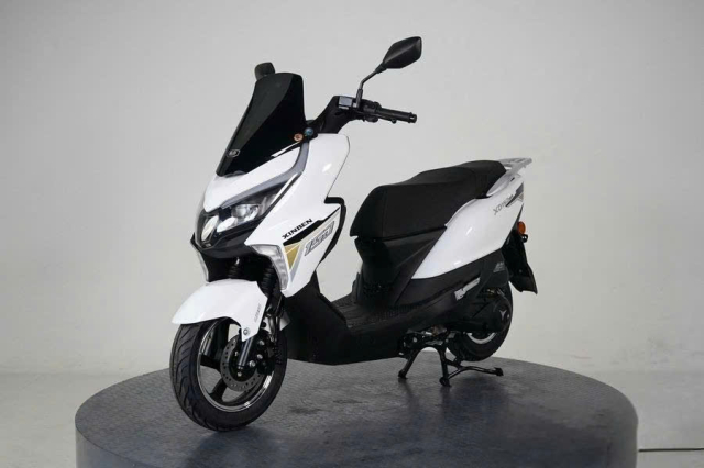 Xe ga 150cc gia chi 27 trieu dong Co TFT phanh dia truoc sau di 380 km moi can ghe cay xang - 3
