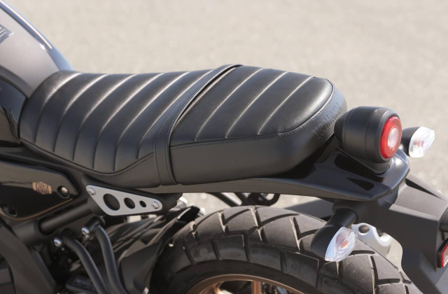Yamaha XSR155 ABS 2026 chinh thuc ra mat voi gia quy doi khoang 776 trieu dong - 7