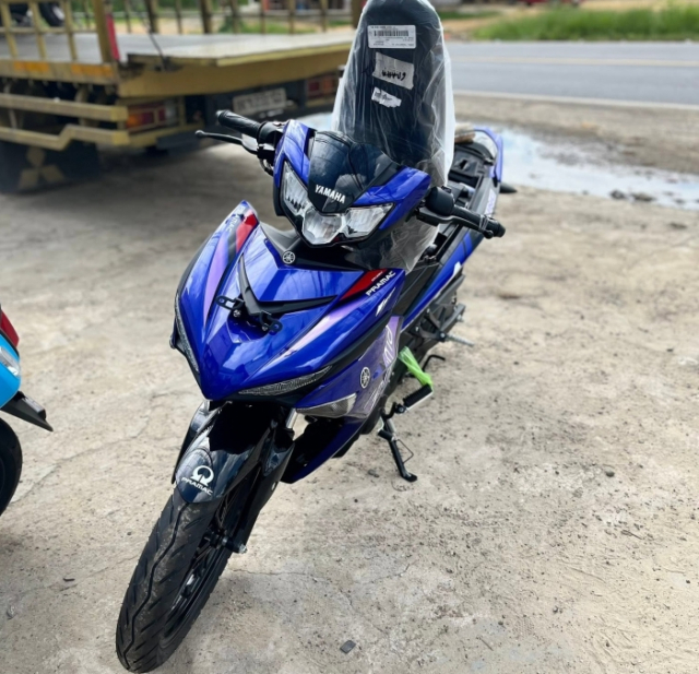 Hinh anh thuc te Yamaha MX King 150 phien ban gioi han chi 2000 chiec tai dai ly - 5