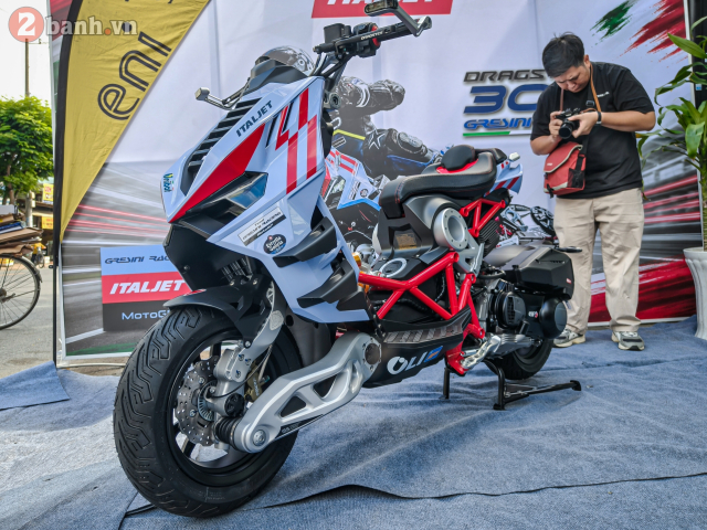 Italjet Dragster 300 Gresini Edition về Việt Nam: Gi&aacute; 225 triệu đồng, chỉ  c&oacute; 40 chiếc cho d&acirc;n m&ecirc; xe | 2banh.vn