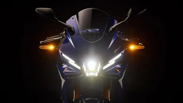 Yamaha am tham dang ky ten goi R2 tren toan cau Manh ghep con thieu giua R15 va R3 dang dan lo dien