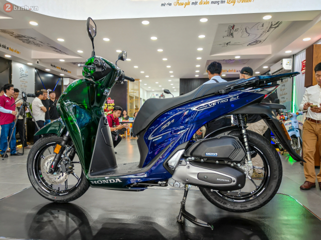 Honda ra mat SH150i Italy Super Vetro 2 IN 1 so luong 200 xe moi mau chi danh rieng cho Viet Nam - 3