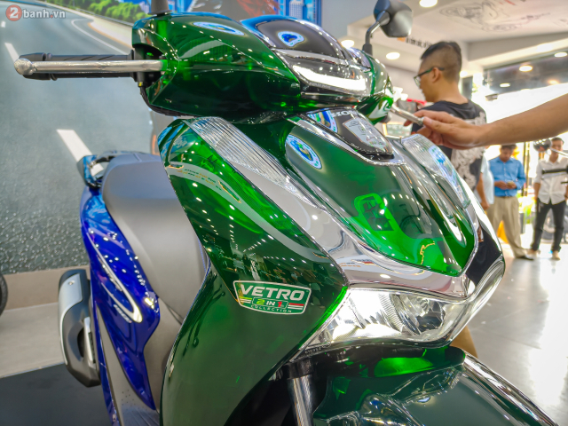 Honda ra mat SH150i Italy Super Vetro 2 IN 1 so luong 200 xe moi mau chi danh rieng cho Viet Nam - 9