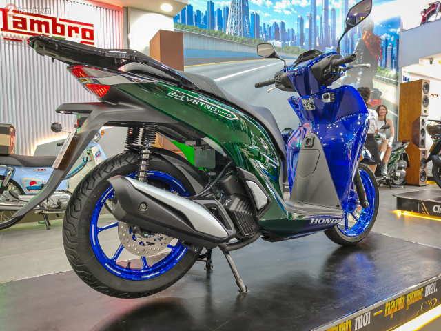 Honda ra mat SH150i Italy Super Vetro 2 IN 1 so luong 200 xe moi mau chi danh rieng cho Viet Nam - 7