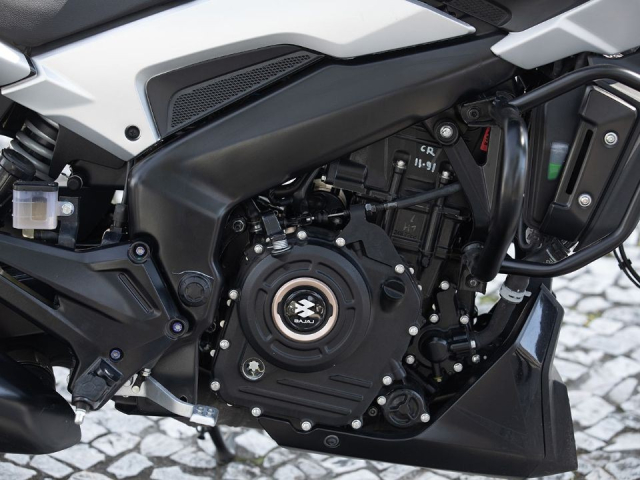 Bajaj Dominar 250 2027 gay chu y voi loat cong nghe moi ABS 2 kenh 3 che do lai gia cuc hap dan - 4